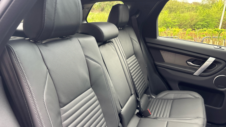 Land Rover Discovery Sport 2.0 D200 Metropolitan 5dr Auto [7 Seat] Diesel Station Wagon